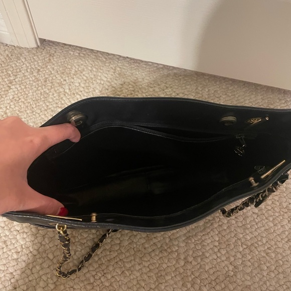 Vintage Chanel chain bag authentic - Picture 2 of 4